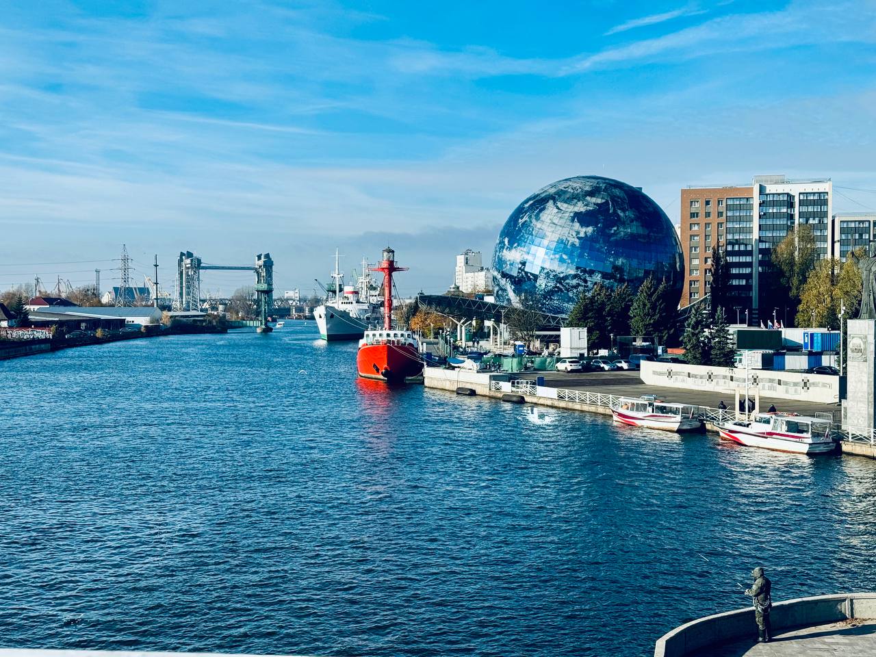 Обзорная экскурсия «В поисках хомлинов» .